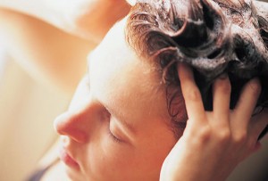 Treating-a-Dandruff-Problem