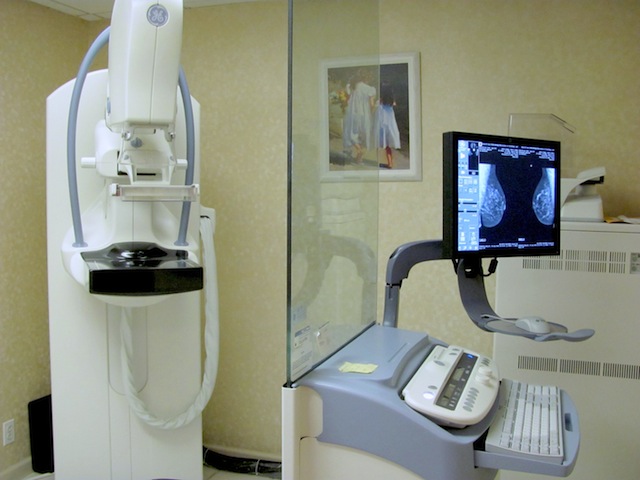 تصوير الثدي الشعاعي ( الماموغرافي ) Mammogram